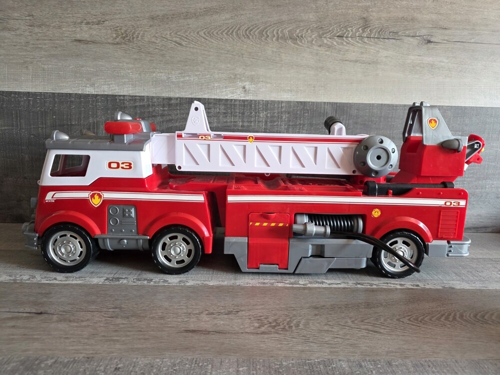 Paw Patrol Fire Truck Ultimate Rescue Fire Truck Works g42